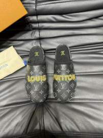 Picture of Louis Vuitton Slippers _SKULVsz38-44jyh11021462